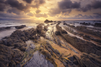 Картинка природа побережье испания страна басков бискайя закат