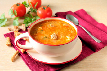 Картинка еда первые+блюда сухари помидоры суп мясной