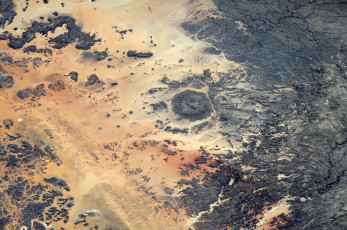 Картинка природа пустыни камни песок пустыня Чад