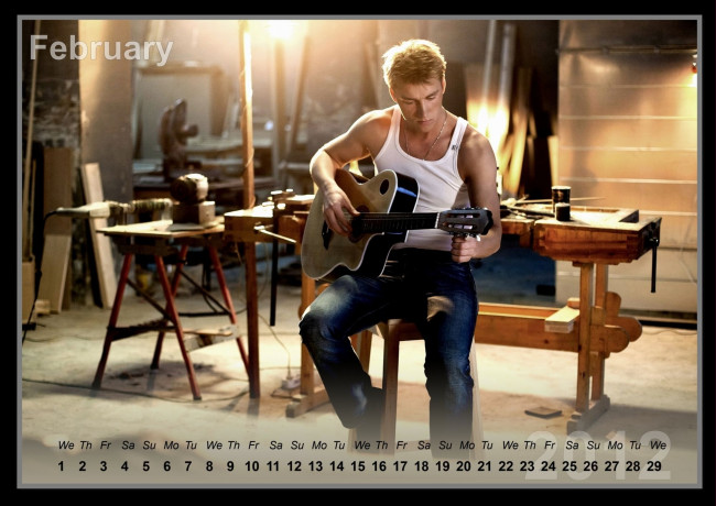 Обои картинки фото календари, знаменитости, алексей, воробьев, гитара