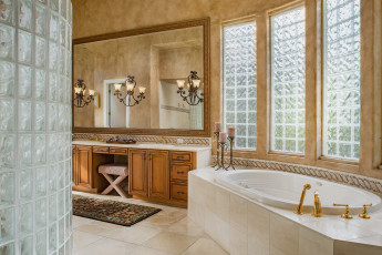 Картинка интерьер ванная+и+туалетная+комнаты свечи зеркало ванна душ ванная светильники
