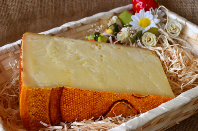 Обои картинки фото mont vully, еда, сырные изделия, сыр