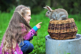 Картинка разное дети девочка корзина кролик
