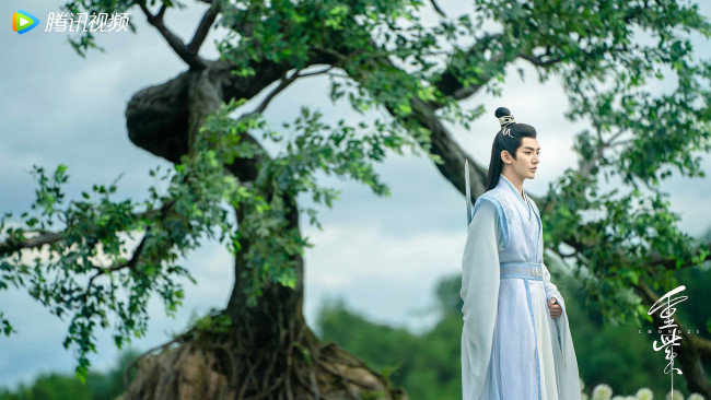 Обои картинки фото кино фильмы, ghongzi, заклинатель, дерево