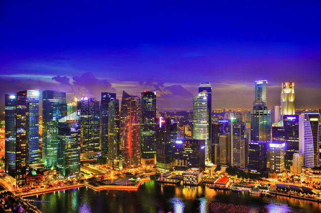 Обои картинки фото города, сингапур, небоскребы, ночь, огни