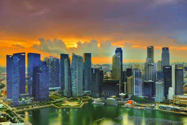 Обои картинки фото города, сингапур, закат, солнце, облака, небоскребы