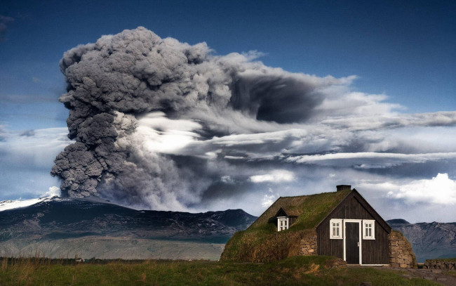 Обои картинки фото природа, стихия, дом, вулкан