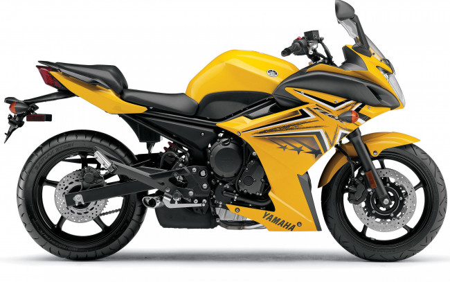 Обои картинки фото мотоциклы, yamaha, желтый