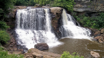Картинка природа водопады камни водопад