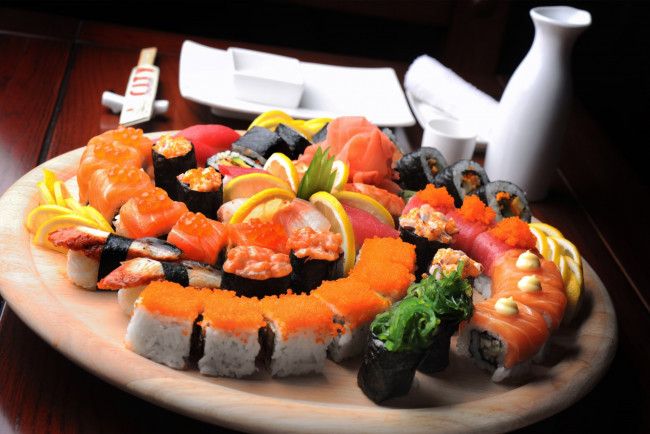 Обои картинки фото еда, рыба,  морепродукты,  суши,  роллы, японская, кухня, суши, роллы