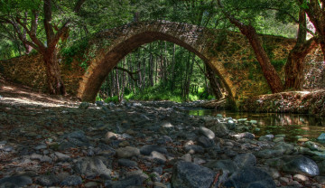 Картинка cyprus troodos mountain venetian bridges природа реки озера река лес камни мост