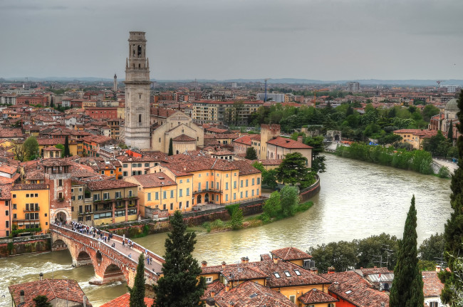 Обои картинки фото верона, италия, города, панорамы, река, дома, башня, мост