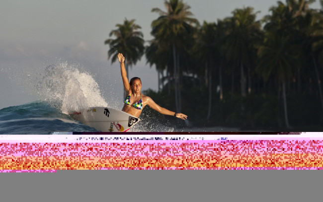 Обои картинки фото спорт, серфинг, волна, фон, доска, взгляд, девушка