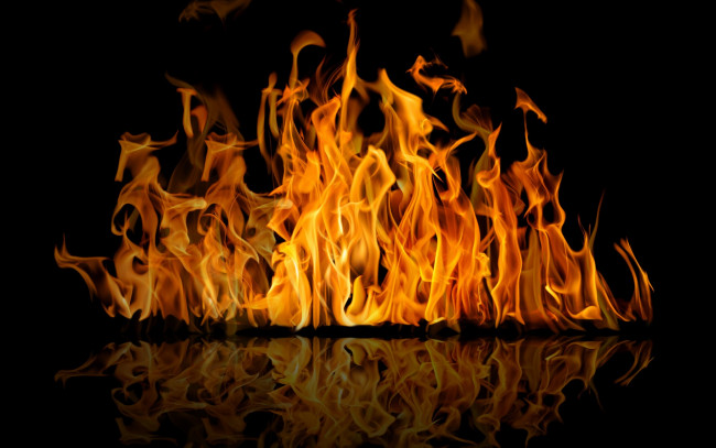 Обои картинки фото природа, огонь, reflection, чёрный, отражение, фон, flame, пламя, fire
