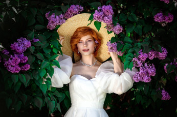Картинка девушки анастасия+жилина шляпа сирень белое платье