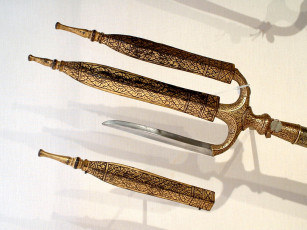 Картинка тризуб xviii век оружие холодное