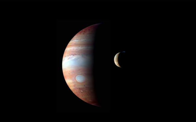 Обои картинки фото jupiter, and, io, космос, юпитер, ио, спутник