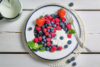 Картинка еда фрукты +ягоды cream breakfast клубника черника ягоды berries fresh малина