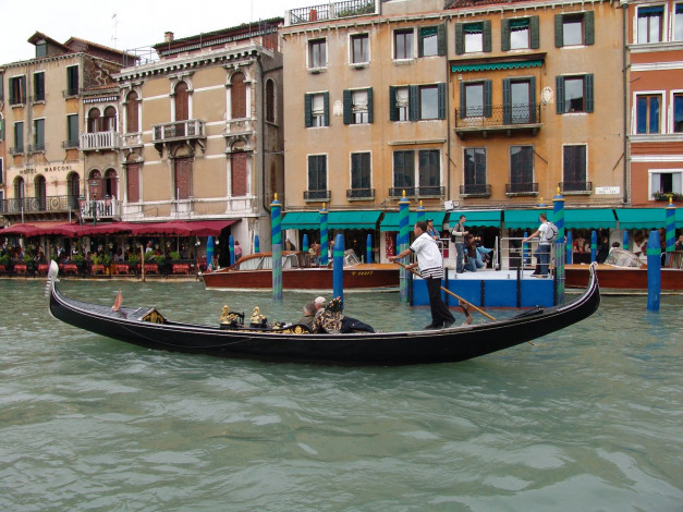 Обои картинки фото корабли, лодки, шлюпки, италия, венеция, гондола