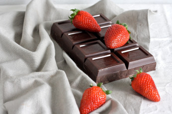Картинка еда разное клубника ягоды шоколад плитка десерт