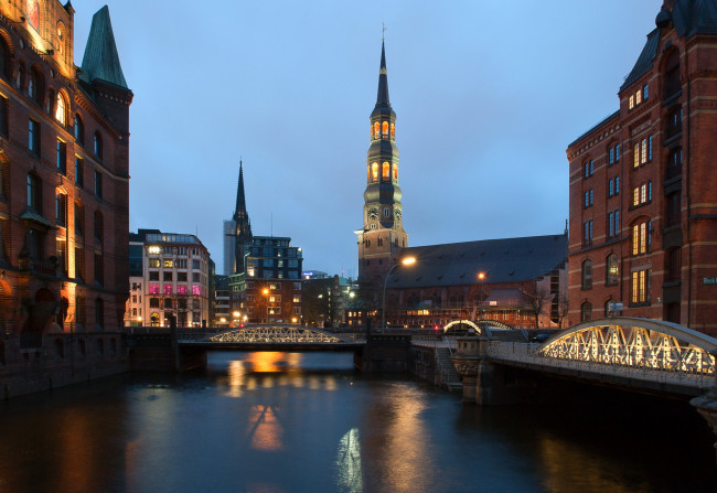 Обои картинки фото гамбург, города, огни, ночного, ночь, река, дома, мост