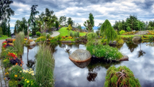 Обои картинки фото природа, парк, водоем, лужайки, клумбы, цветы