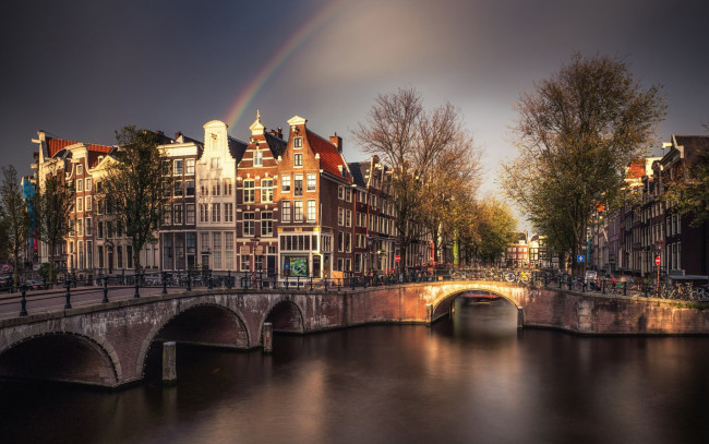 Обои картинки фото города, амстердам , нидерланды, канал, мосты, радуга