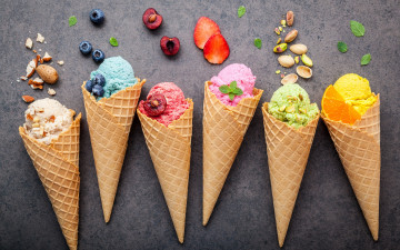 Картинка еда мороженое +десерты cone орехи berries fruit рожок ice cream фрукты ягоды colorful