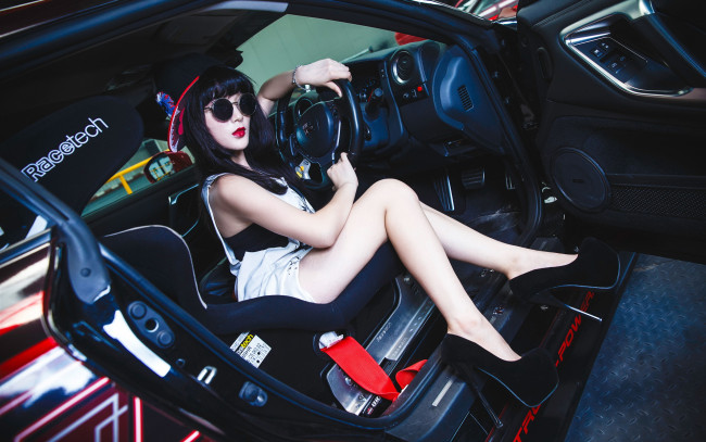 Обои картинки фото автомобили, -авто с девушками, девушка, взгляд, автомобиль, очки