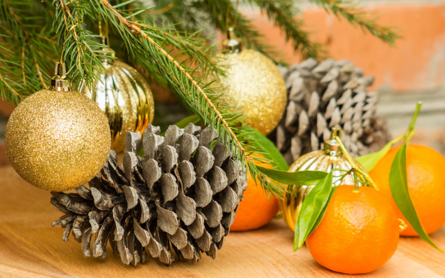 Обои картинки фото праздничные, угощения, christmas, новый, год, merry, рождество, decoration, шары, апельсины, шишки, елка, украшения