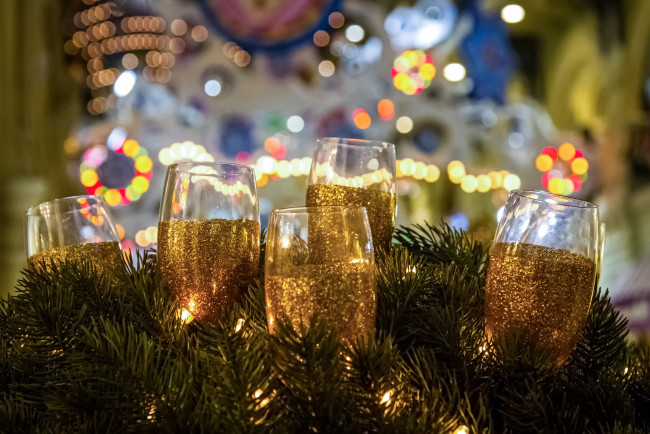 Обои картинки фото праздничные, угощения, бокалы, 2016, new, year, ель, шампанское, christmas, новый, год, рождество, xmas, merry