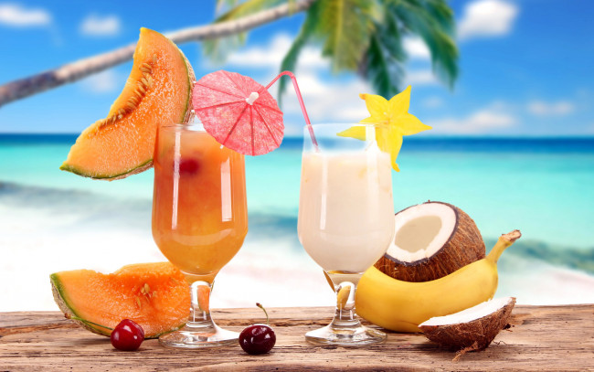 Обои картинки фото еда, напитки,  коктейль, папайся, банан, кокос, карамбола, вишня
