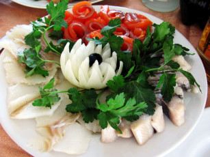 Картинка еда рыбные+блюда +с+морепродуктами петрушка селедка палтус форель