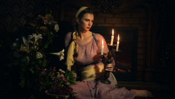 Картинка девушки -+брюнетки +шатенки камин свечи шатенка коса