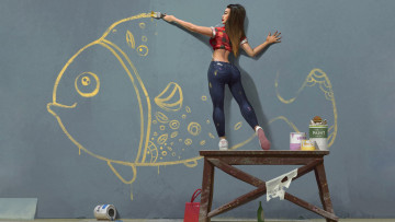 Картинка рисованное люди кисть краски девушка рисует рыбу