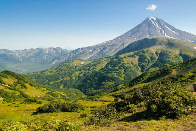 Обои картинки фото вилючинская сопка, природа, горы, россия, камчатка, сопка, вершина, вилючинская