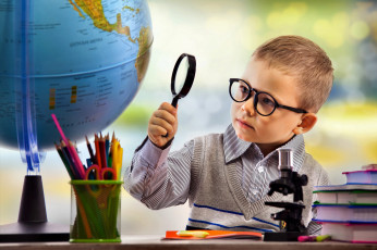 Картинка разное дети мальчик очки лупа глобус книги микроскоп
