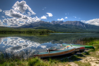 Картинка корабли лодки шлюпки природа канада облака отражение talbot+lake jasper+national+park