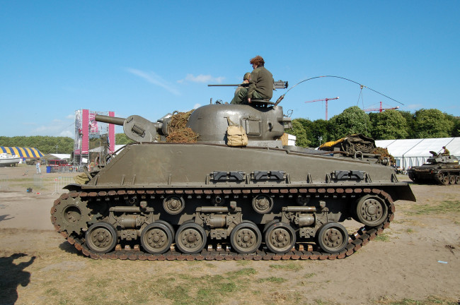 Обои картинки фото sherman m4a3, 75, w tank, техника, военная техника, музей, вооружение, бронетехника