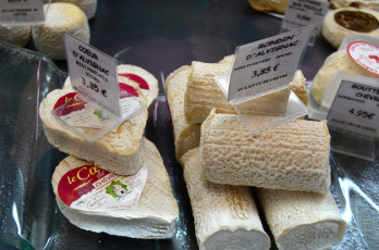 Картинка tienda+de+quesos+franceses еда сырные+изделия сыр