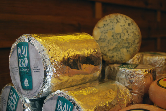 Обои картинки фото blau ceret&, 224, еда, сырные изделия, сыр