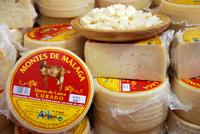 Обои картинки фото montes de m&, 225, laga curado, еда, сырные изделия, сыр