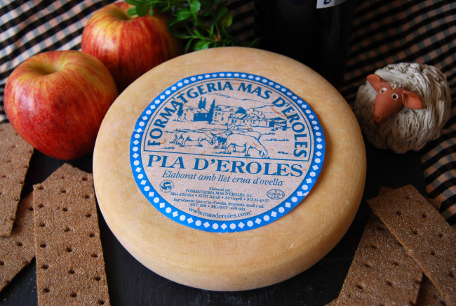 Обои картинки фото pla d`eroles, еда, сырные изделия, сыр