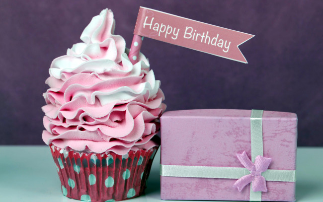 Обои картинки фото праздничные, день рождения, кекс, подарок, пожелание