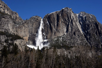Картинка природа водопады горы водопад