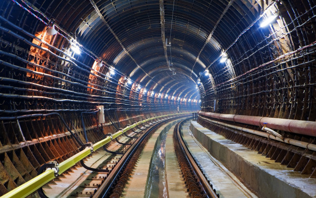 Обои картинки фото техника, метро, тоннель, поворот