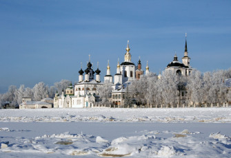 Картинка великий+устюг города -+православные+церкви +монастыри великий устюг зима река монастырь