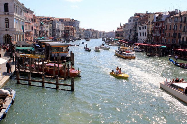 Обои картинки фото города, венеция , италия, канал, гондолы, лодки