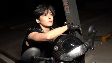 обоя мужчины, hou ming hao, актер, перчатки, мотоцикл, шлем
