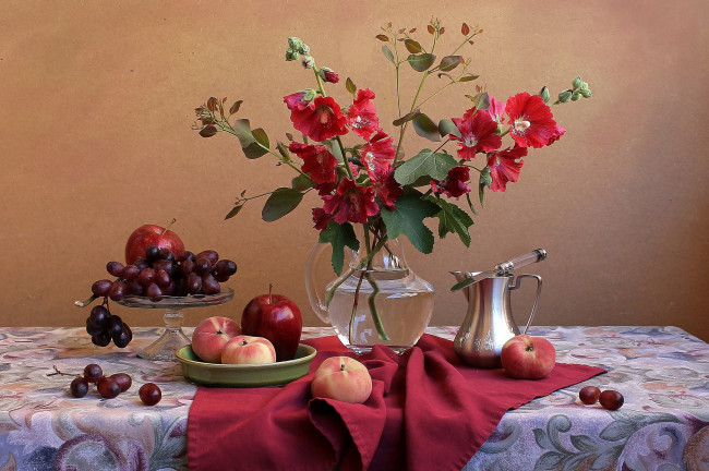 Обои картинки фото еда, фрукты, ягоды, мальвы, персики, яблоко, виноград